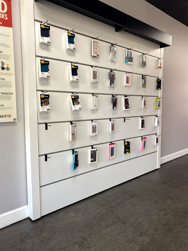 Electronics Repair Shop «uBreakiFix», reviews and photos, 4734 S Kirkman Rd, Orlando, FL 32811, USA