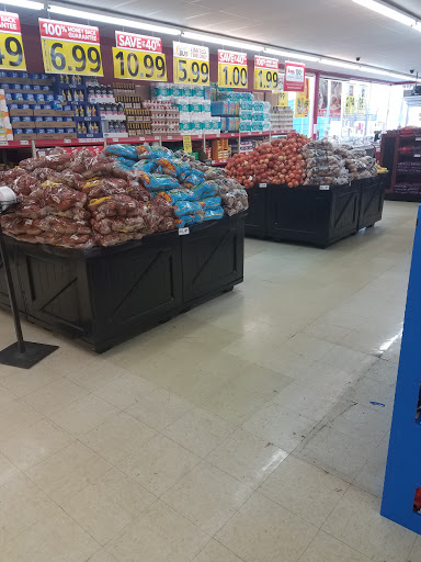 Grocery Store «Save-A-Lot», reviews and photos, 105 Airport Rd, Fairfield, IL 62837, USA