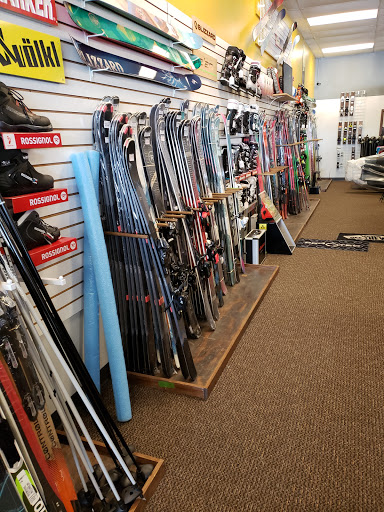 Ski Shop «Sun Valley Sports», reviews and photos, 8418 Castleton Corner Dr, Indianapolis, IN 46250, USA