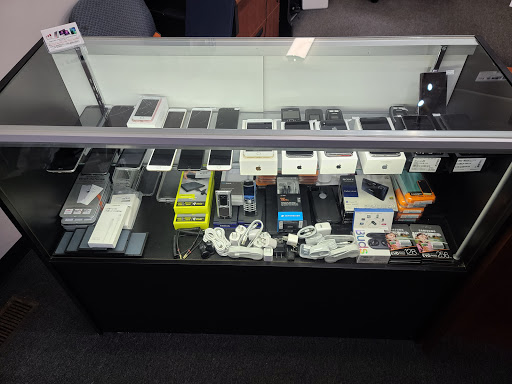 Cell Phone Store «GSM Solutions Inc», reviews and photos, 7010 W Belmont Ave, Chicago, IL 60634, USA