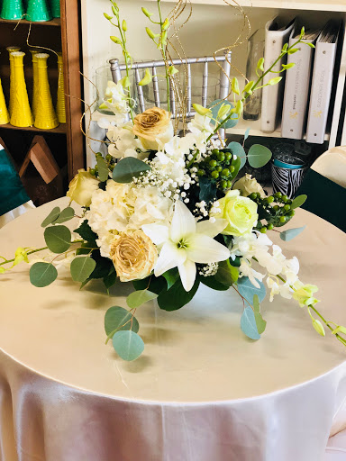 Florist «Illusion Florist & Events», reviews and photos, 12231 SE Stark St, Portland, OR 97233, USA