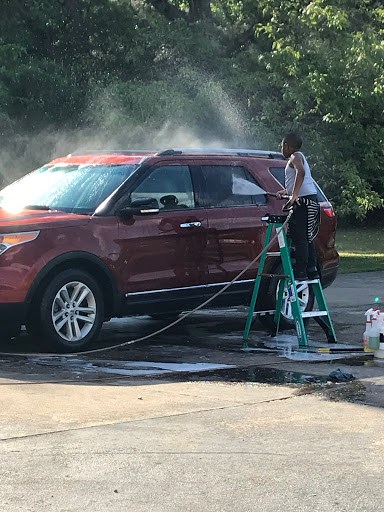 Zebulon Car Wash and Trailer Washout-Semi and Dump Trucks Washing Starts at $65.00 en Zebulon