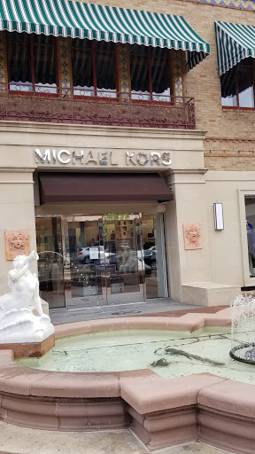 Fashion Accessories Store «Michael Kors», reviews and photos, 4747 Broadway St, Kansas City, MO 64112, USA
