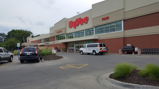 Hy-Vee, 9400 E 350 Highway, Raytown, MO 64133, USA, 