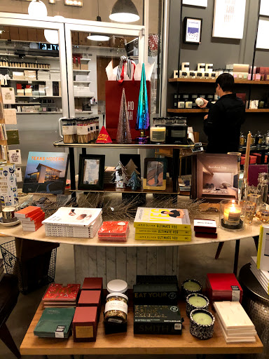 Gift Shop «Read Between The Lines», reviews and photos, 2412 Victory Park Ln, Dallas, TX 75219, USA