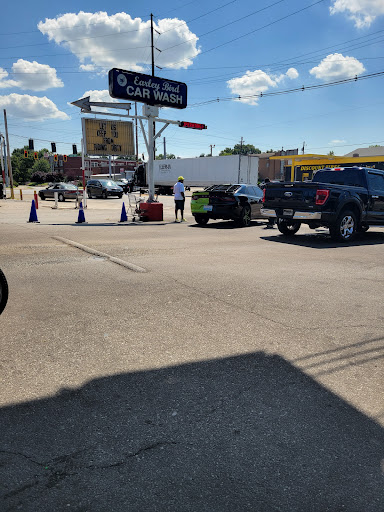 Earley Bird Car Wash en Louisville