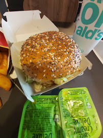 Cheeseburger du Restauration rapide McDonald's Niort Leclerc - n°4