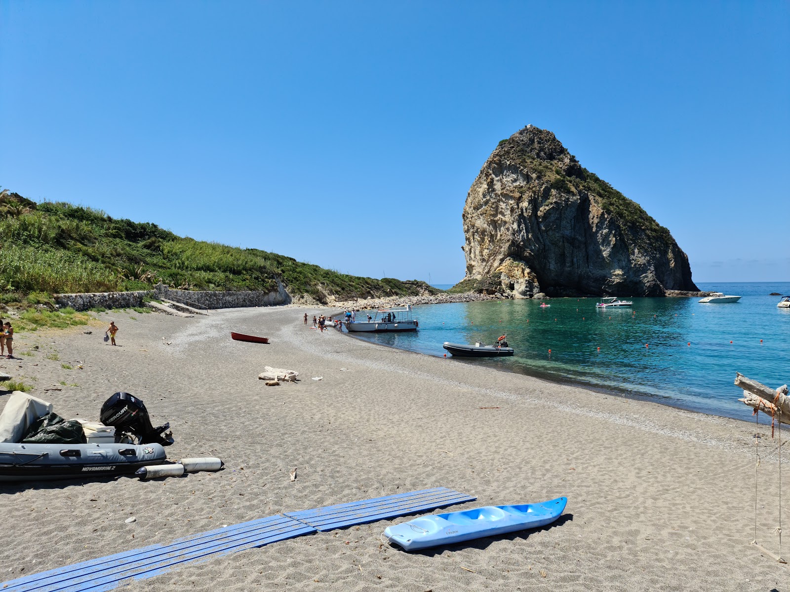 Fotografie cu Spiaggia della Maga Circe cu nivelul de curățenie înalt