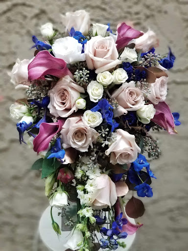 Florist «AAA Florist», reviews and photos, 1277 W 6th St, Corona, CA 92882, USA