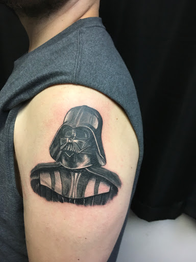 Tattoo Shop «Revolution Studios Tattoo Shop», reviews and photos, 4601 S 50th St #308, Omaha, NE 68117, USA