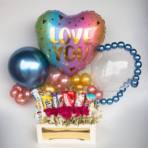 Meraki Balloons + Gifts