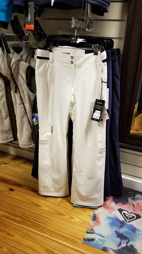 Outdoor Sports Store «Ski Barn», reviews and photos, 795 Broad St, Shrewsbury, NJ 07702, USA