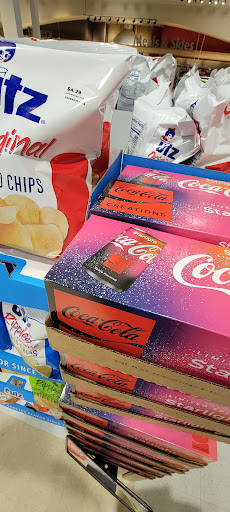 Grocery Store «Giant Food Stores», reviews and photos, 830 E Baltimore Pike, Kennett Square, PA 19348, USA