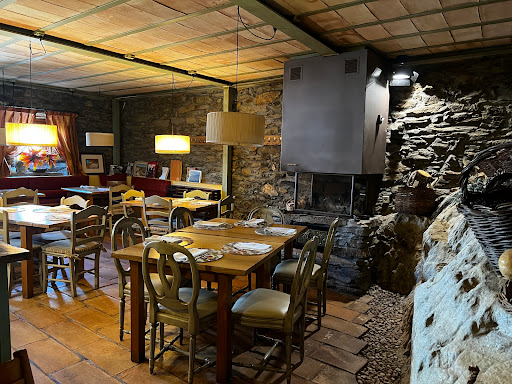Restaurante y Alojamientos Casa Aldaba en La Hiruela