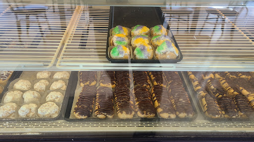 Bakery «Mandeville Bake Shop», reviews and photos, 2203 Florida St, Mandeville, LA 70448, USA