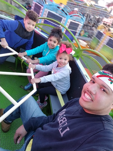 Movie Theater «Showcase Cinema de Lux Revere», reviews and photos, 565 Squire Rd, Revere, MA 02151, USA