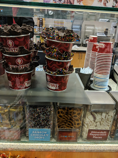 Ice Cream Shop «Cold Stone Creamery», reviews and photos, 3220 Farnam St #2107, Omaha, NE 68131, USA