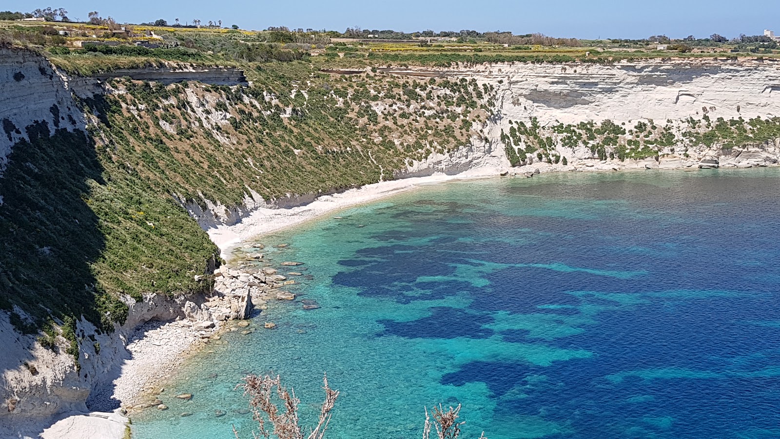 Foto av Bay Beach med turkos rent vatten yta
