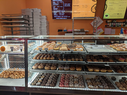Donut Shop «Golden Donuts», reviews and photos, 8500 Auburn Blvd a, Citrus Heights, CA 95610, USA