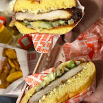 Photo n°4 de l'avis de Jessica.a fait le 01/12/2023 à 21:32 sur le  BUNS - Piazza Isolo à Verona