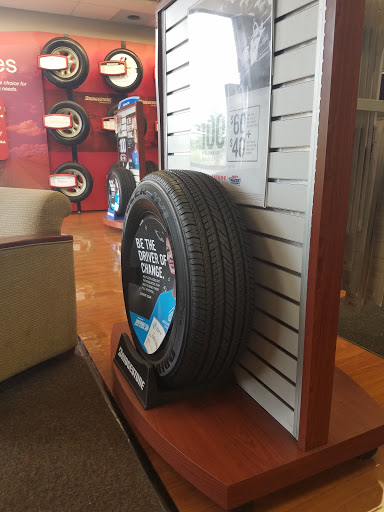 Tire Shop «Firestone Complete Auto Care», reviews and photos, 3624 Diamond Dr, McHenry, IL 60051, USA