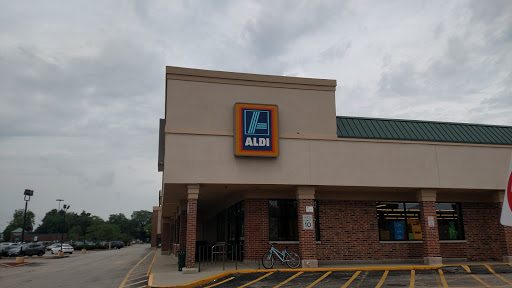 Supermarket «ALDI», reviews and photos, 1202 W Dundee Rd, Buffalo Grove, IL 60089, USA