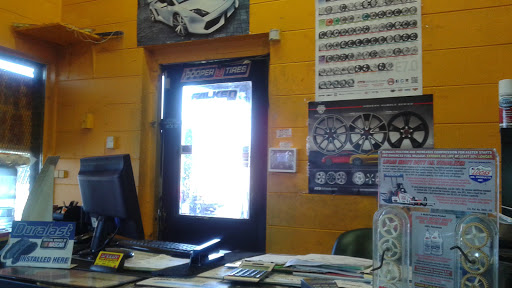 Auto Repair Shop «Speedy Lube & Auto Care Inc», reviews and photos, 5601 N 40th St, Tampa, FL 33610, USA