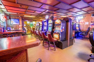 Lucky Cuss Casino - photo 18
