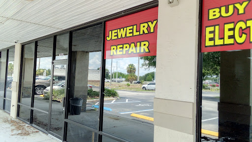 Pawn Shop «Tavares Family Jewelry & Pawn», reviews and photos, 708 W Burleigh Blvd, Tavares, FL 32778, USA