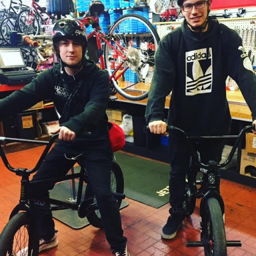 Bicycle Store «Lucky Brake Bicycles», reviews and photos, 470 W Virginia St, Crystal Lake, IL 60014, USA