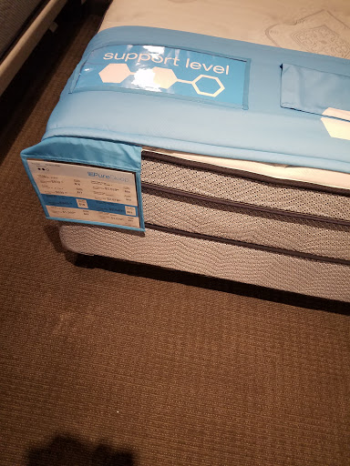 Furniture Store «Art Van Furniture - Livonia», reviews and photos, 29905 W Seven Mile Rd, Livonia, MI 48152, USA