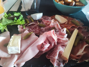 Photo n°16 de Ô Comptoir - Restaurant Caviste à Portet-sur-Garonne ()