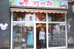 Disney Shop Mickeyundco image