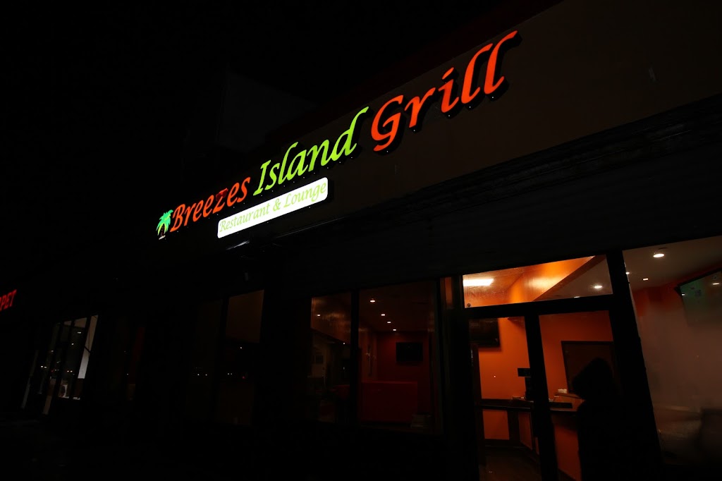 Breezes Island Grill Restaurant & Lounge 11422
