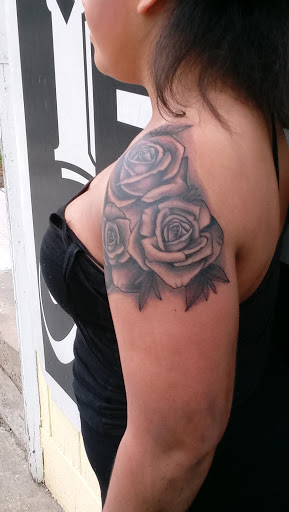 Tattoo Shop «Six1Six Tattoo Studio», reviews and photos, 526 Leonard St NW, Grand Rapids, MI 49504, USA