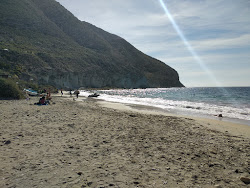 Photo de Cala San Pedro avec un niveau de propreté de assez propre