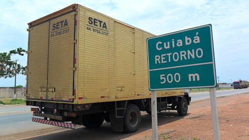 Logo da empresa - seta frete mudanças e transportes