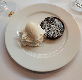 Photo n°58 de Restaurant Fond Rose - Bocuse à Caluire-et-Cuire ()