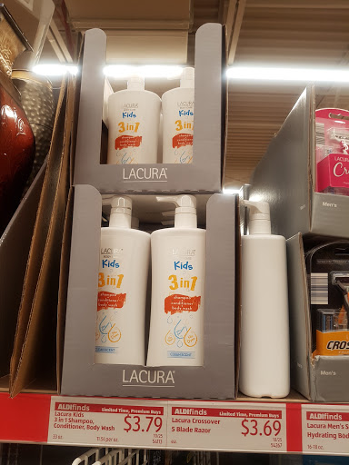 Supermarket «ALDI», reviews and photos, 801 Interstate Dr, Champaign, IL 61822, USA