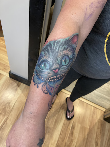 Tattoo Shop «Black Pearl Tattoo Studio & Gallery», reviews and photos, 509 Main St, Hyannis, MA 02601, USA