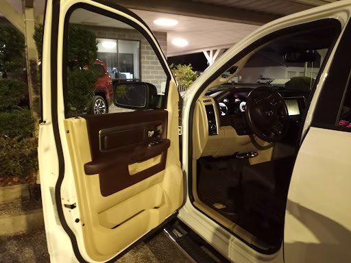 Car Dealer «Crystal Chrysler Dodge Jeep of Homosassa», reviews and photos, 1005 S Suncoast Blvd, Homosassa, FL 34448, USA