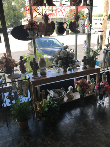 Florist «Eagledale Florist», reviews and photos, 3615 W 30th St, Indianapolis, IN 46222, USA