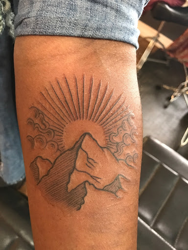 Tattoo Shop «Doc Rivers Electric Tattoo», reviews and photos, 66 1/2 Worrall Ave, Poughkeepsie, NY 12603, USA