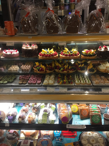 Grocery Store «Whole Foods Market», reviews and photos, 12905 Riverside Dr, Sherman Oaks, CA 91423, USA