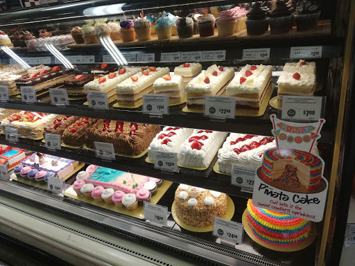 Grocery Store «H-E-B Grocery», reviews and photos, 7811 McPherson Rd, Laredo, TX 78045, USA