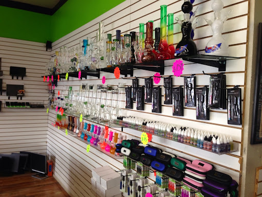 Tobacco Shop «Xhale smoke shop», reviews and photos, 635 C St, San Diego, CA 92101, USA
