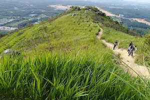 Broga Hill 1st Hilltop image