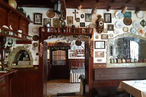 Reštaurácia Kúria image
