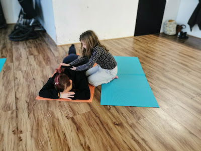 Carole Rochette - Grandir en harmonie - Yoga ludique, Education émotionnelle et sociale, soutien à la parentalité à Belleville