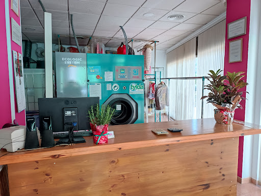 LAVANDERIA TINTORERIA D’EMI